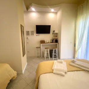 Terrazza Garibaldi Alojamento de Acomodação e Pequeno-almoço Nápoles