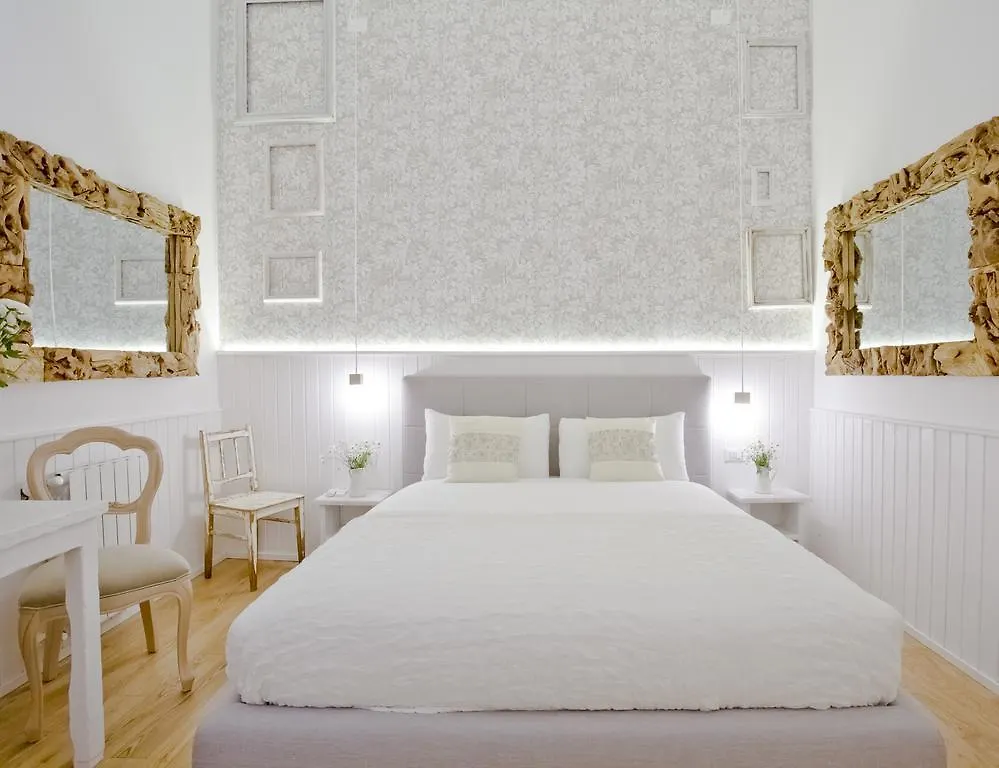 Primo Piano Suites 3*, Rome Italy